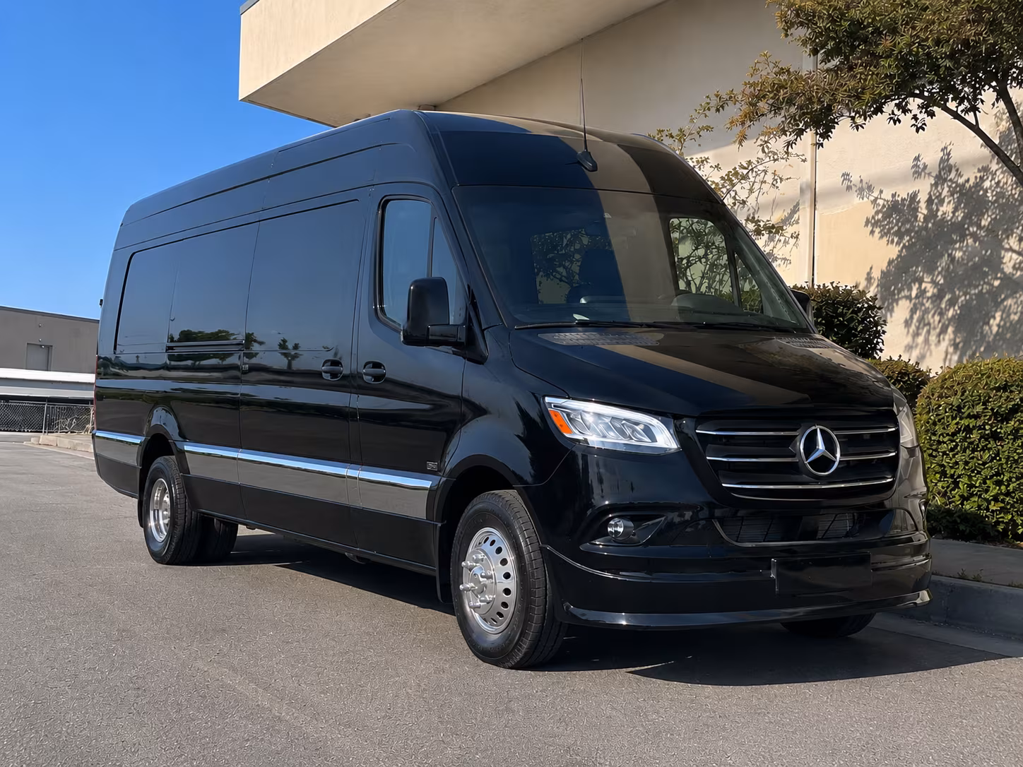 find the perfect transportation for your next corporate event 5